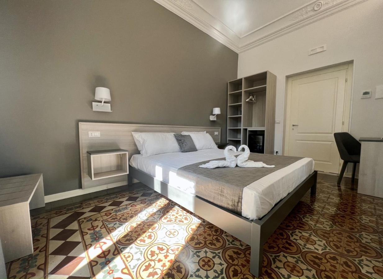 Nove Volte B&B คาตาเนีย ภายนอก รูปภาพ