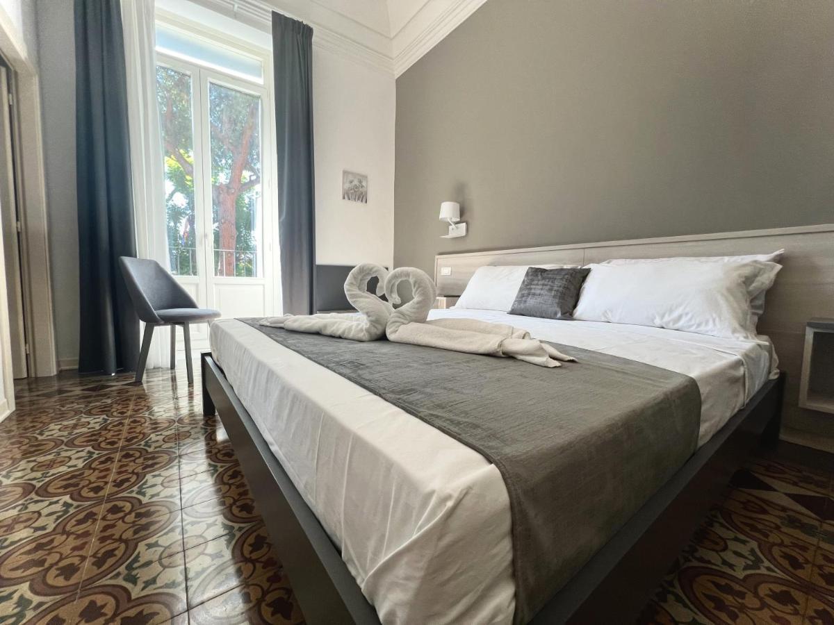 Nove Volte B&B คาตาเนีย ภายนอก รูปภาพ