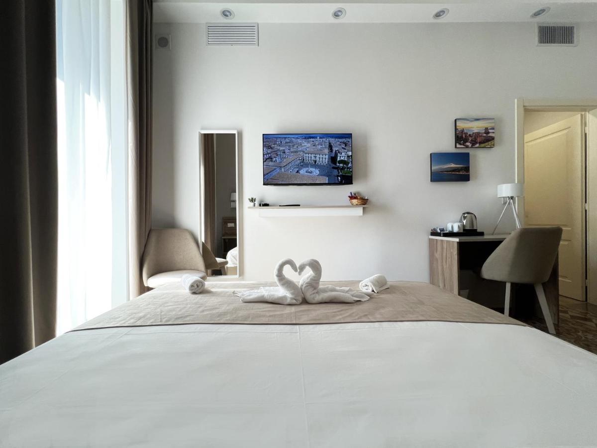 Nove Volte B&B คาตาเนีย ภายนอก รูปภาพ