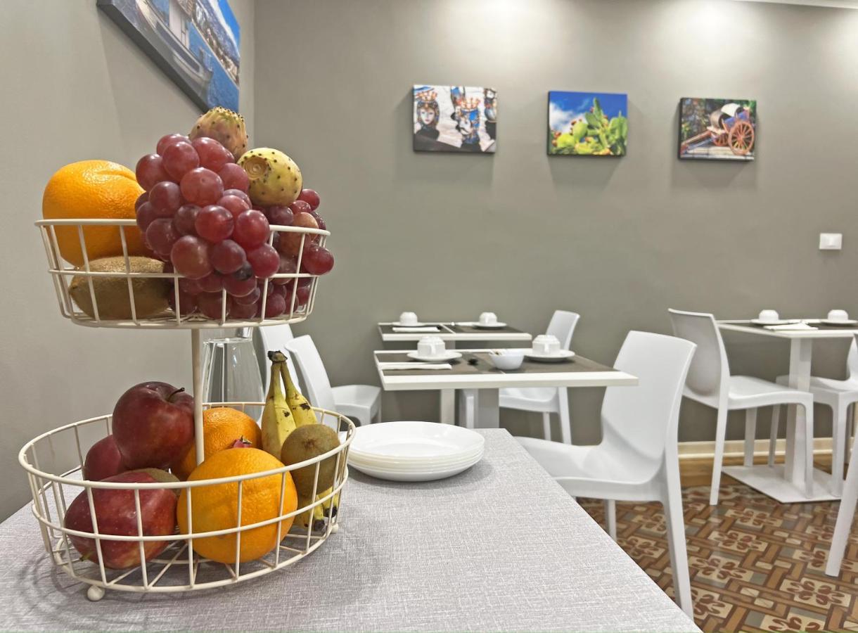 Nove Volte B&B คาตาเนีย ภายนอก รูปภาพ