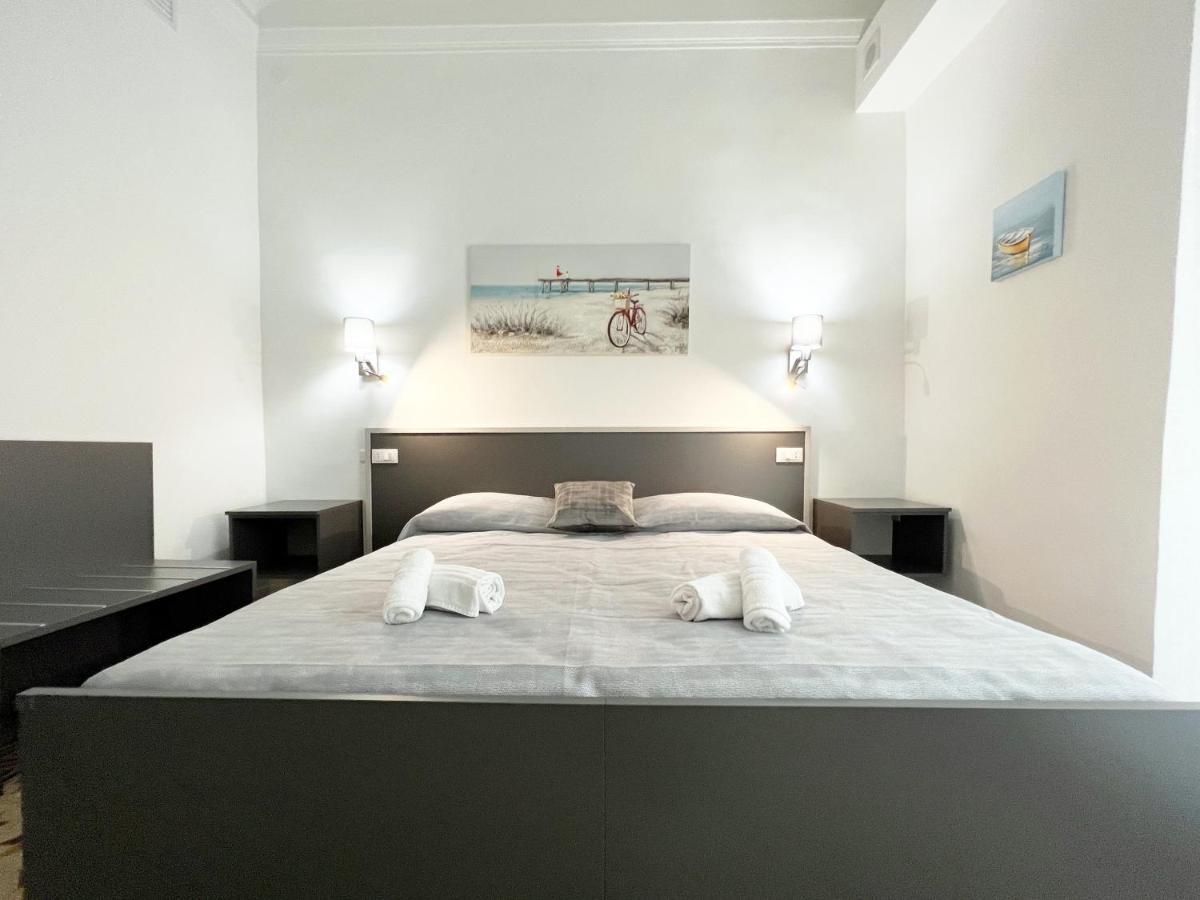 Nove Volte B&B คาตาเนีย ภายนอก รูปภาพ