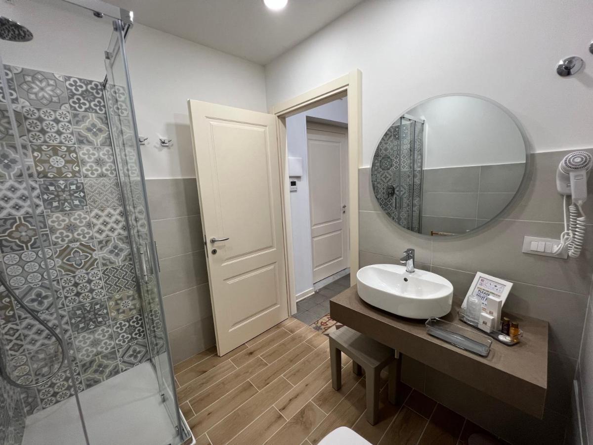Nove Volte B&B คาตาเนีย ภายนอก รูปภาพ