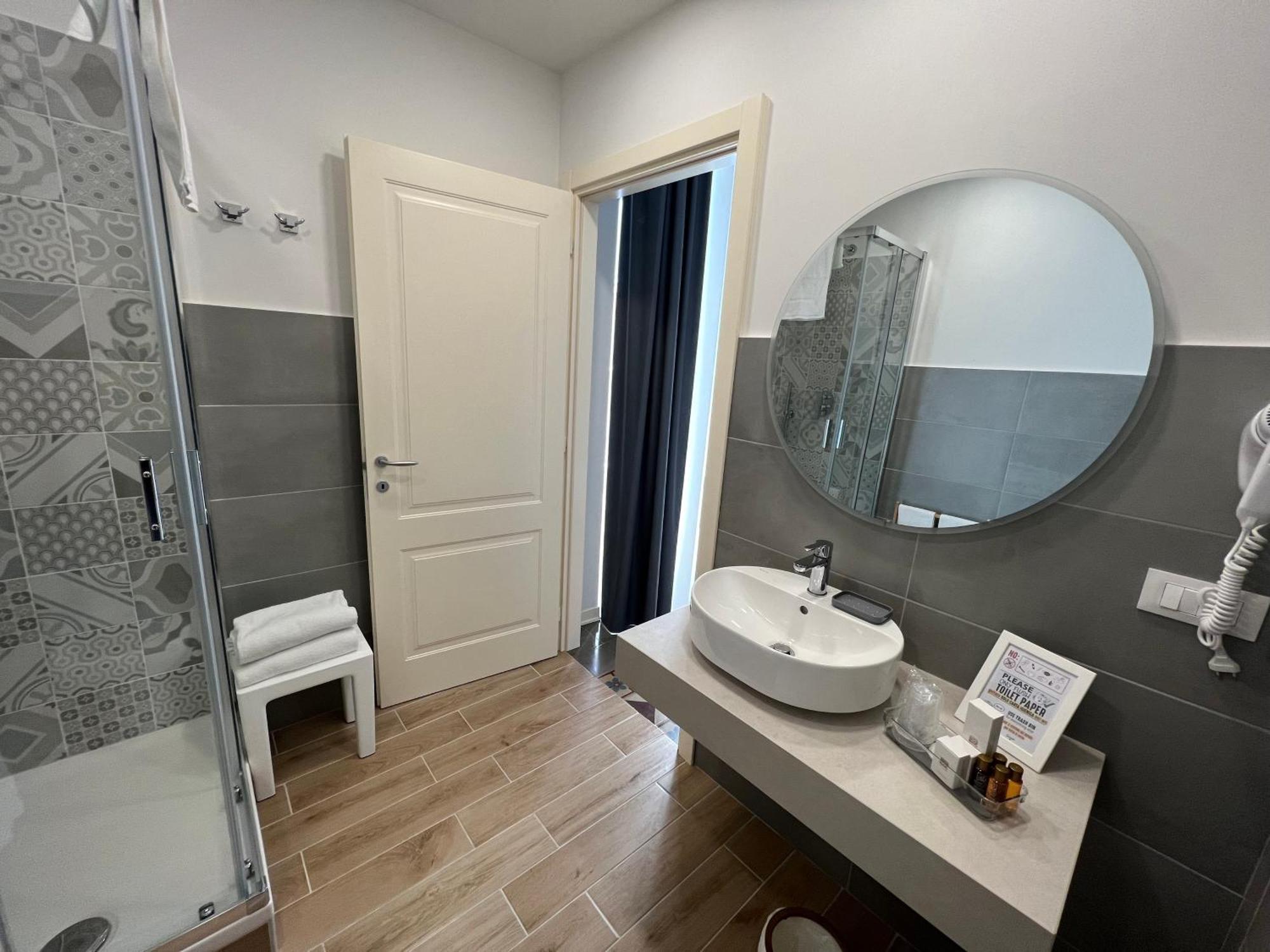 Nove Volte B&B คาตาเนีย ภายนอก รูปภาพ